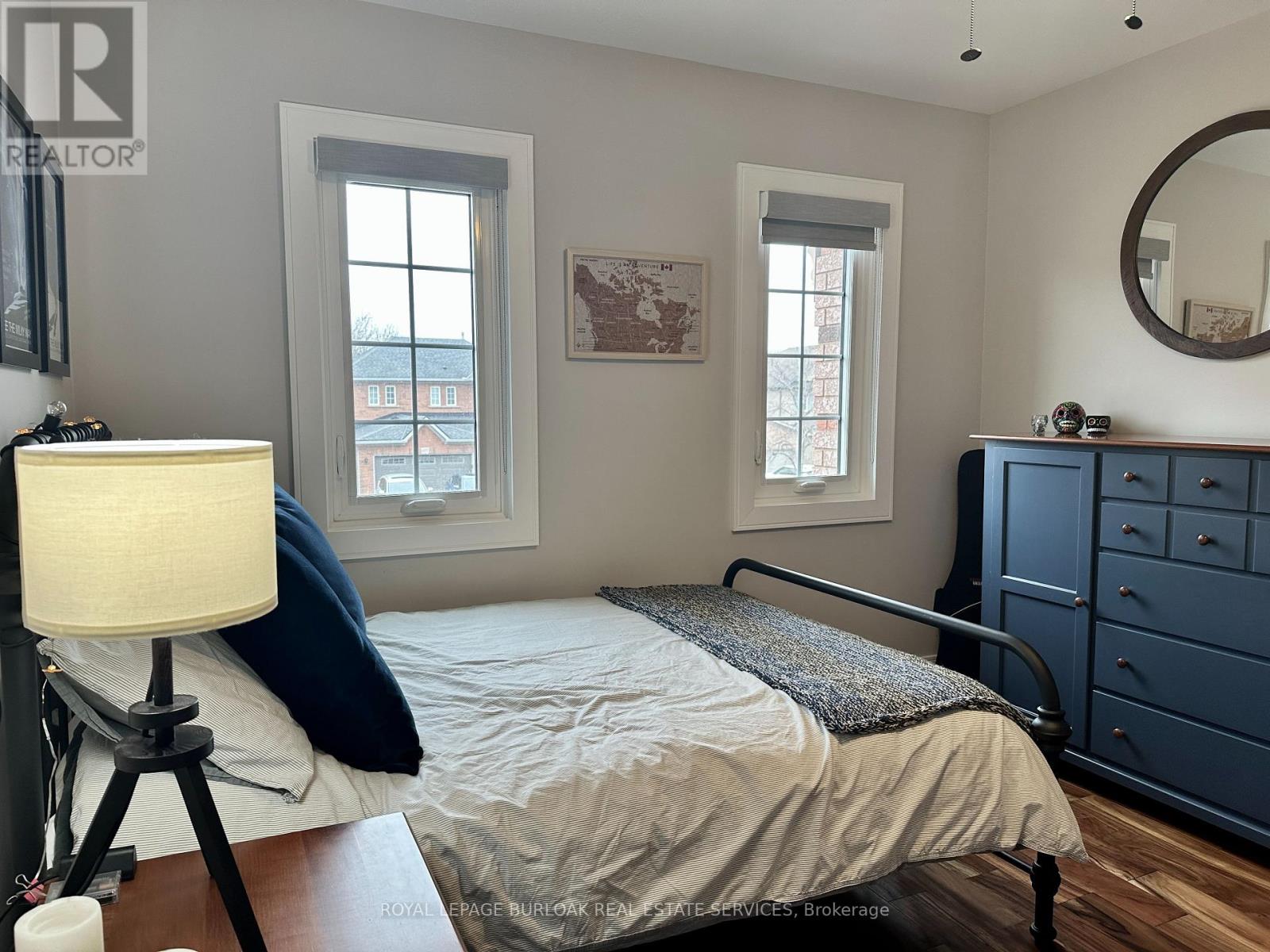 1078 Augustus Drive, Burlington, Ontario  L7S 2L1 - Photo 27 - W12981584