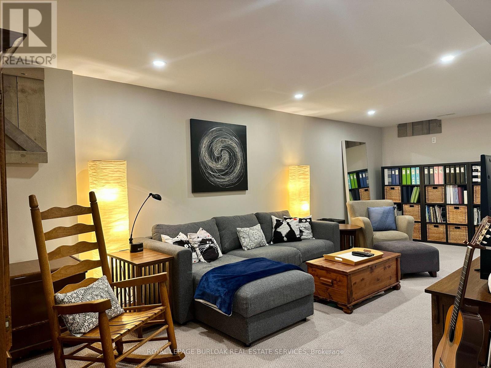 1078 Augustus Drive, Burlington, Ontario  L7S 2L1 - Photo 34 - W12981584