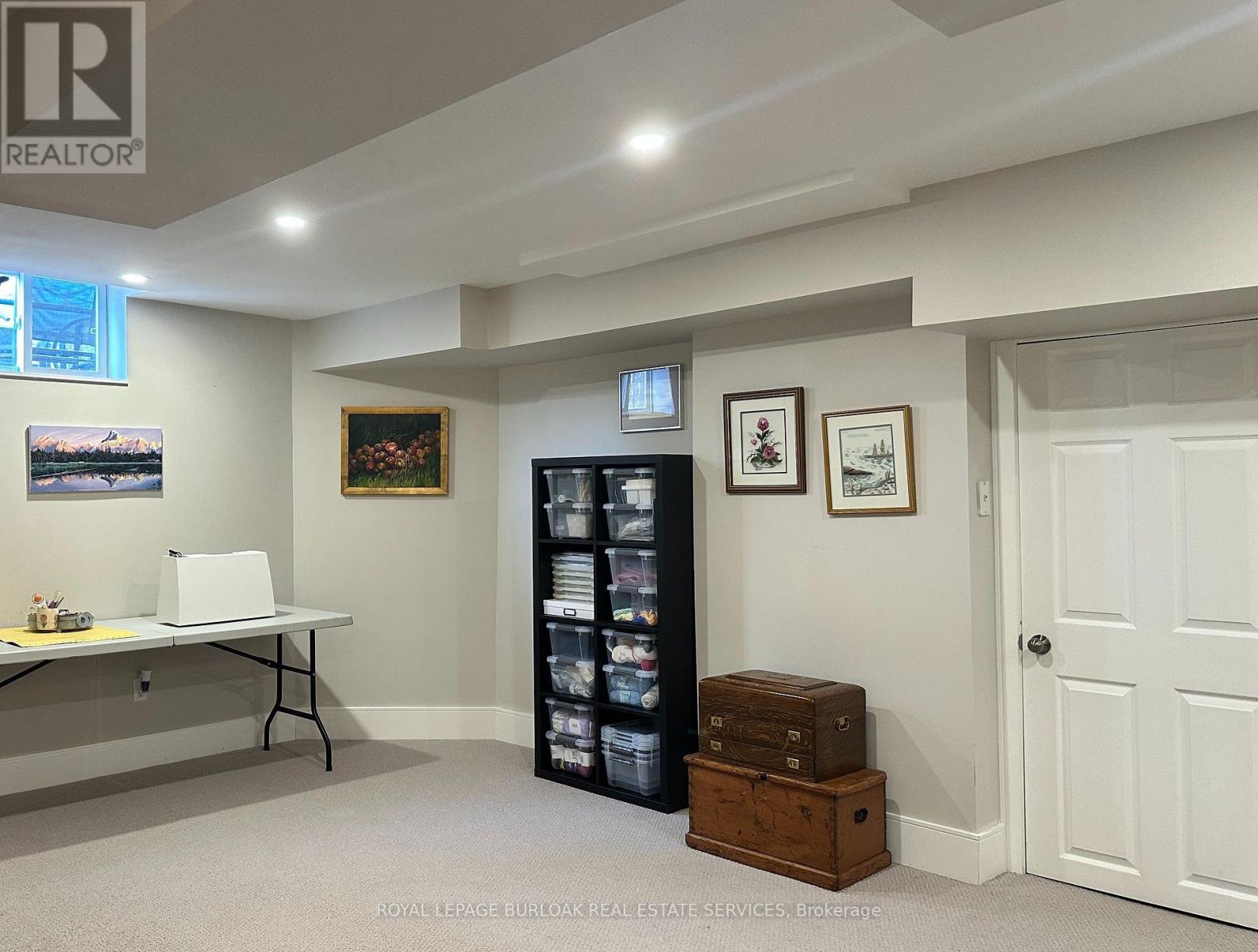 1078 Augustus Drive, Burlington, Ontario  L7S 2L1 - Photo 36 - W12981584