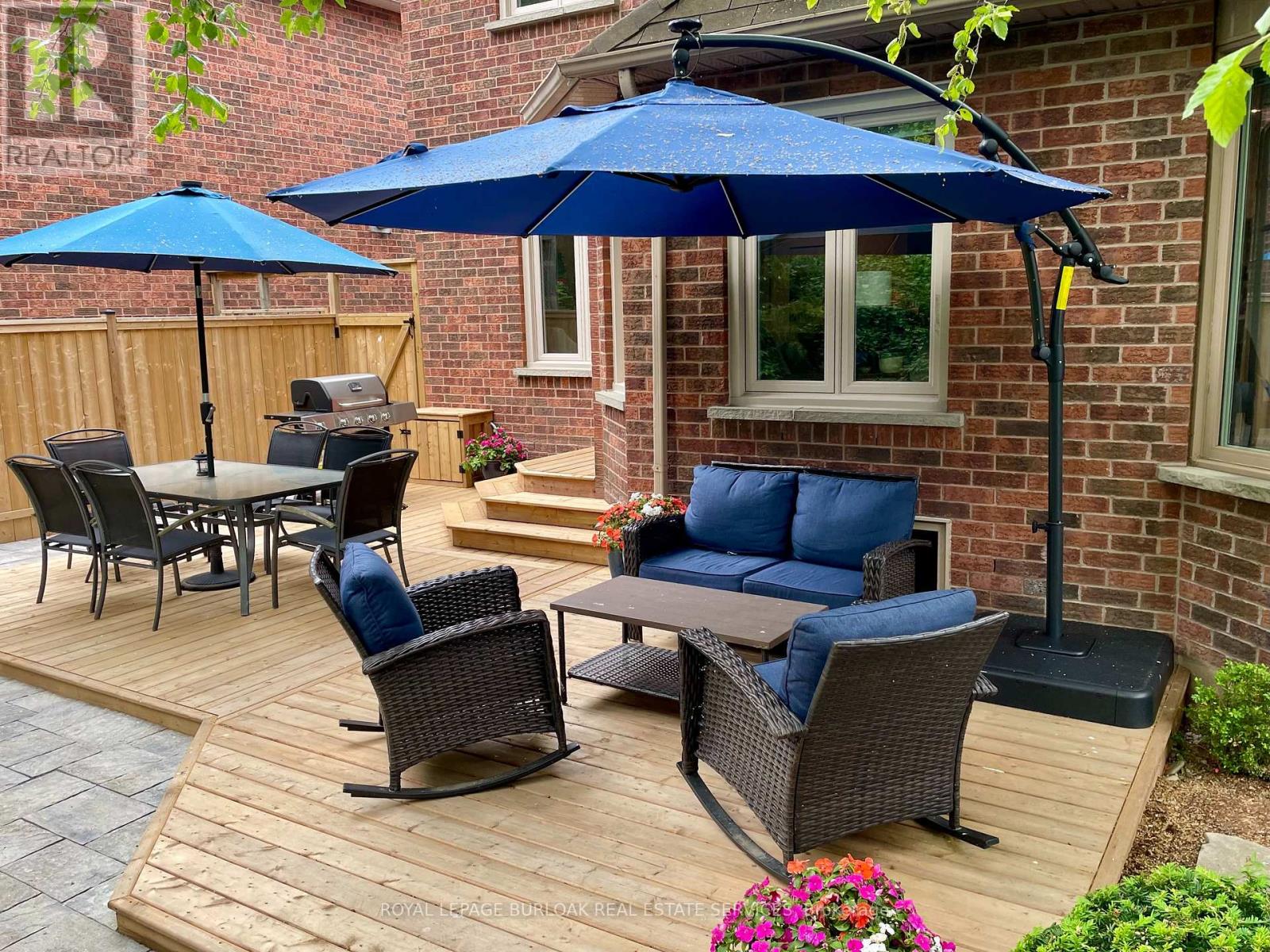 1078 Augustus Drive, Burlington, Ontario  L7S 2L1 - Photo 39 - W12981584