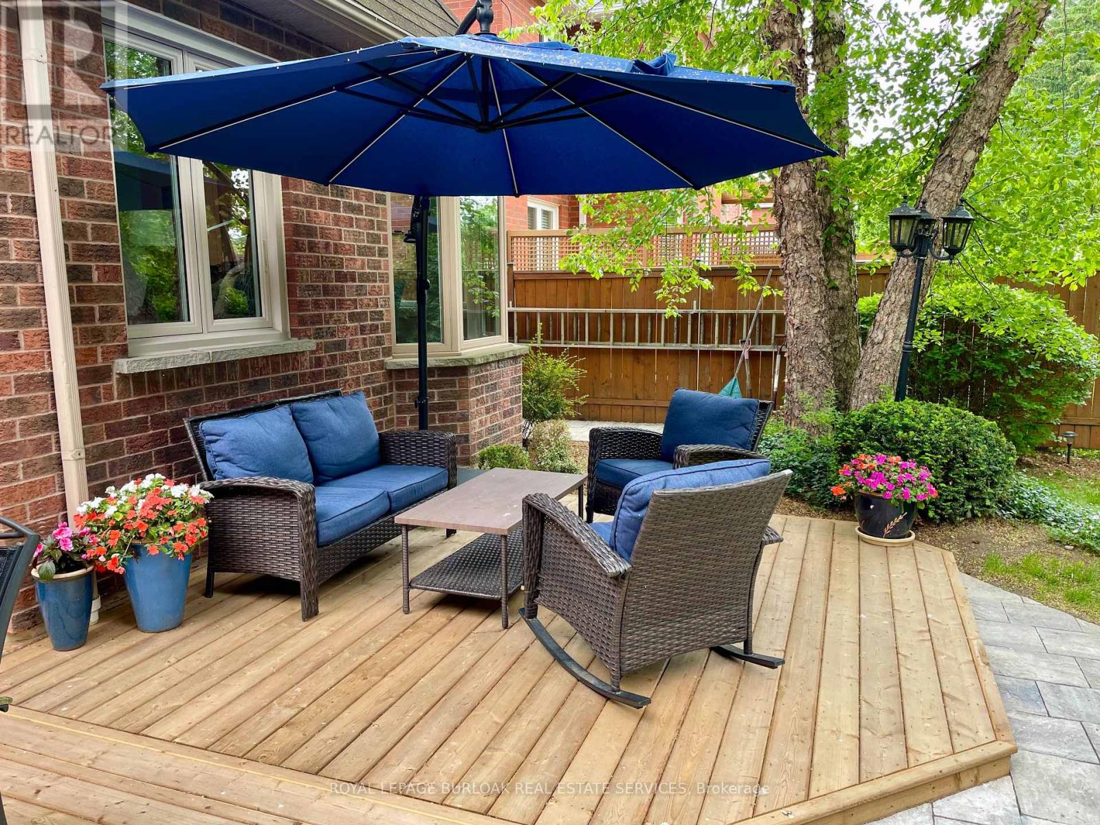 1078 Augustus Drive, Burlington, Ontario  L7S 2L1 - Photo 40 - W12981584