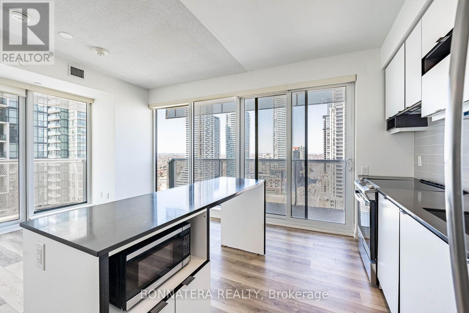 2003 - 4065 Confederation Parkway, Mississauga, Ontario  L5B 0L4 - Photo 17 - W12981602