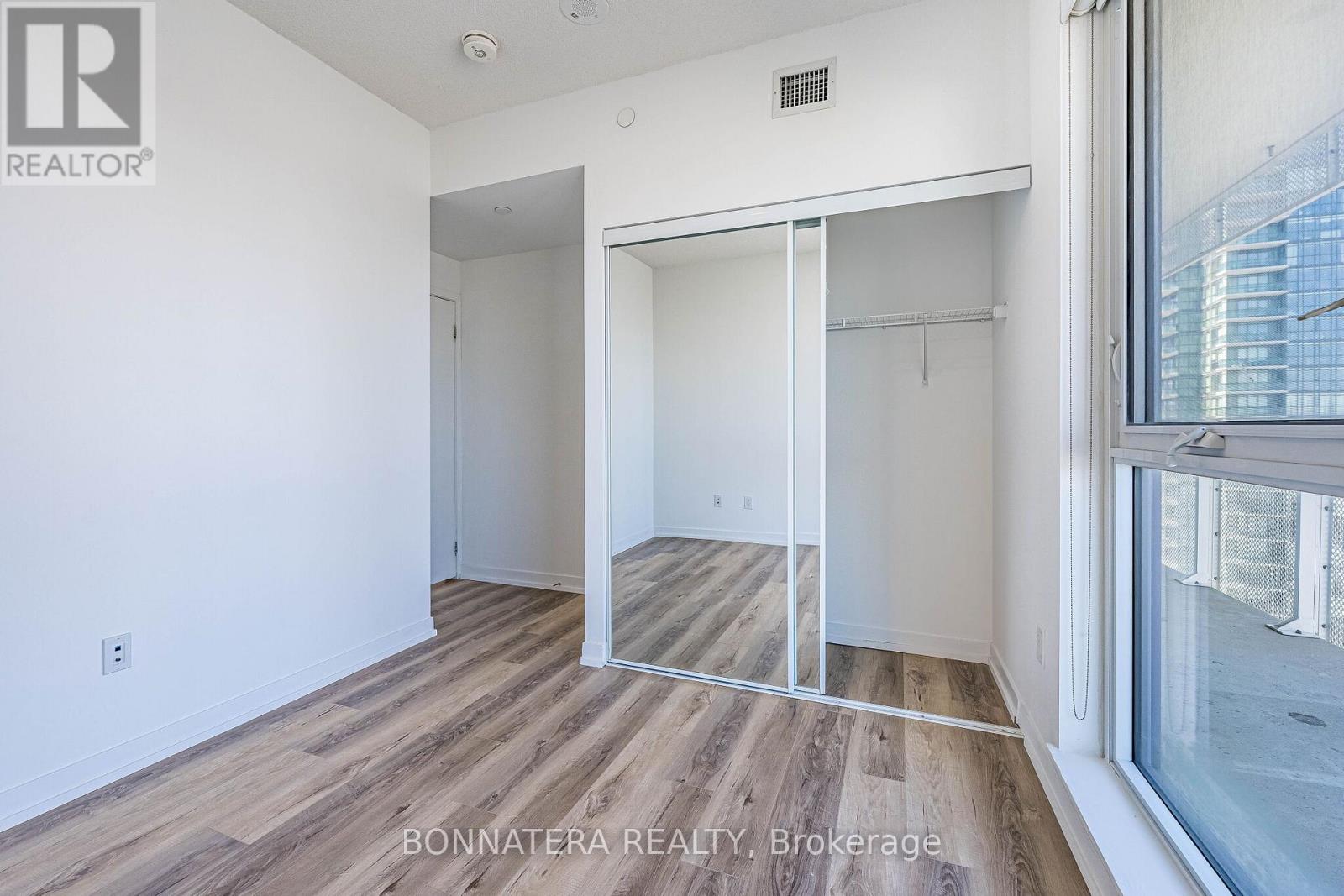 2003 - 4065 Confederation Parkway, Mississauga, Ontario  L5B 0L4 - Photo 24 - W12981602