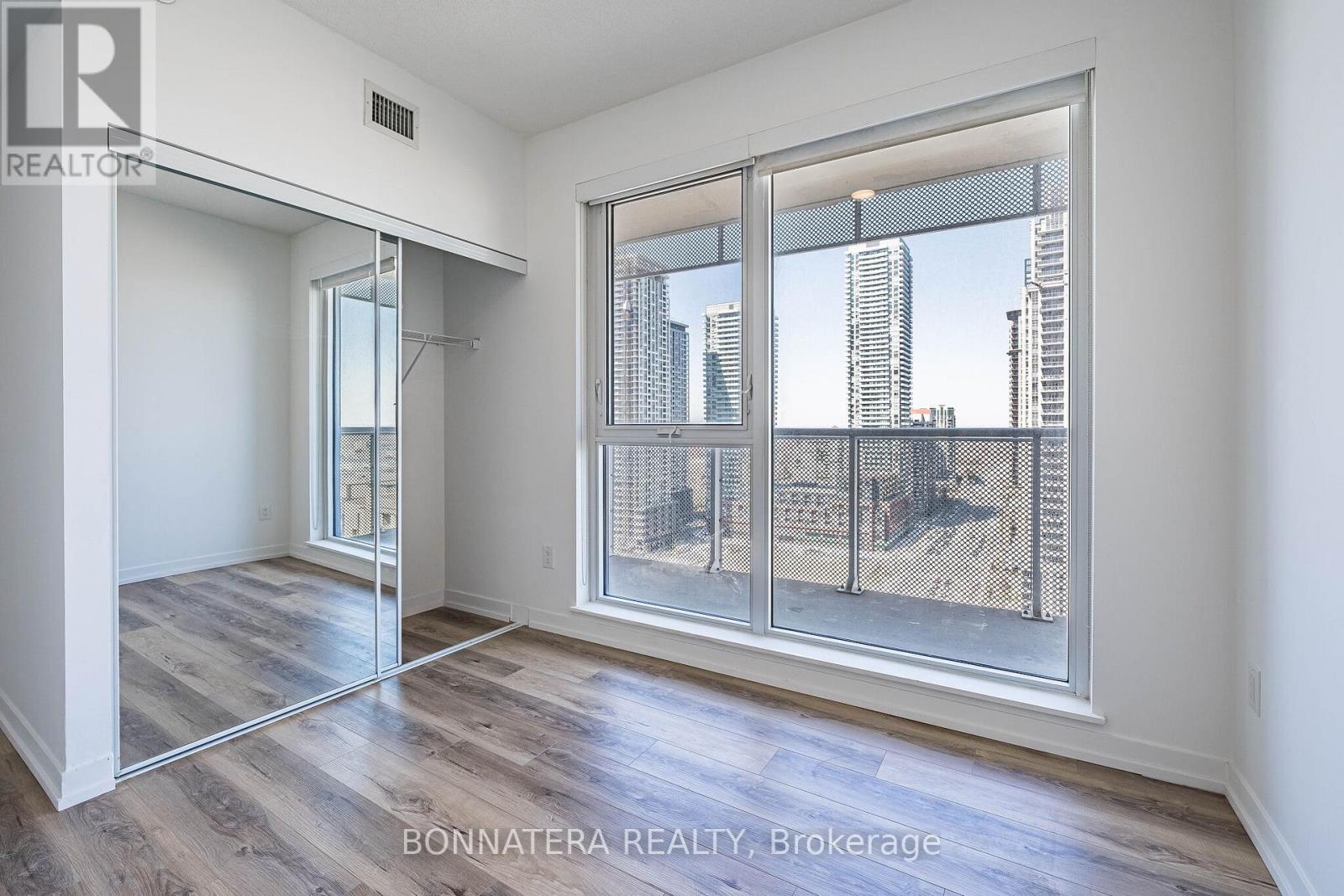 2003 - 4065 Confederation Parkway, Mississauga, Ontario  L5B 0L4 - Photo 25 - W12981602