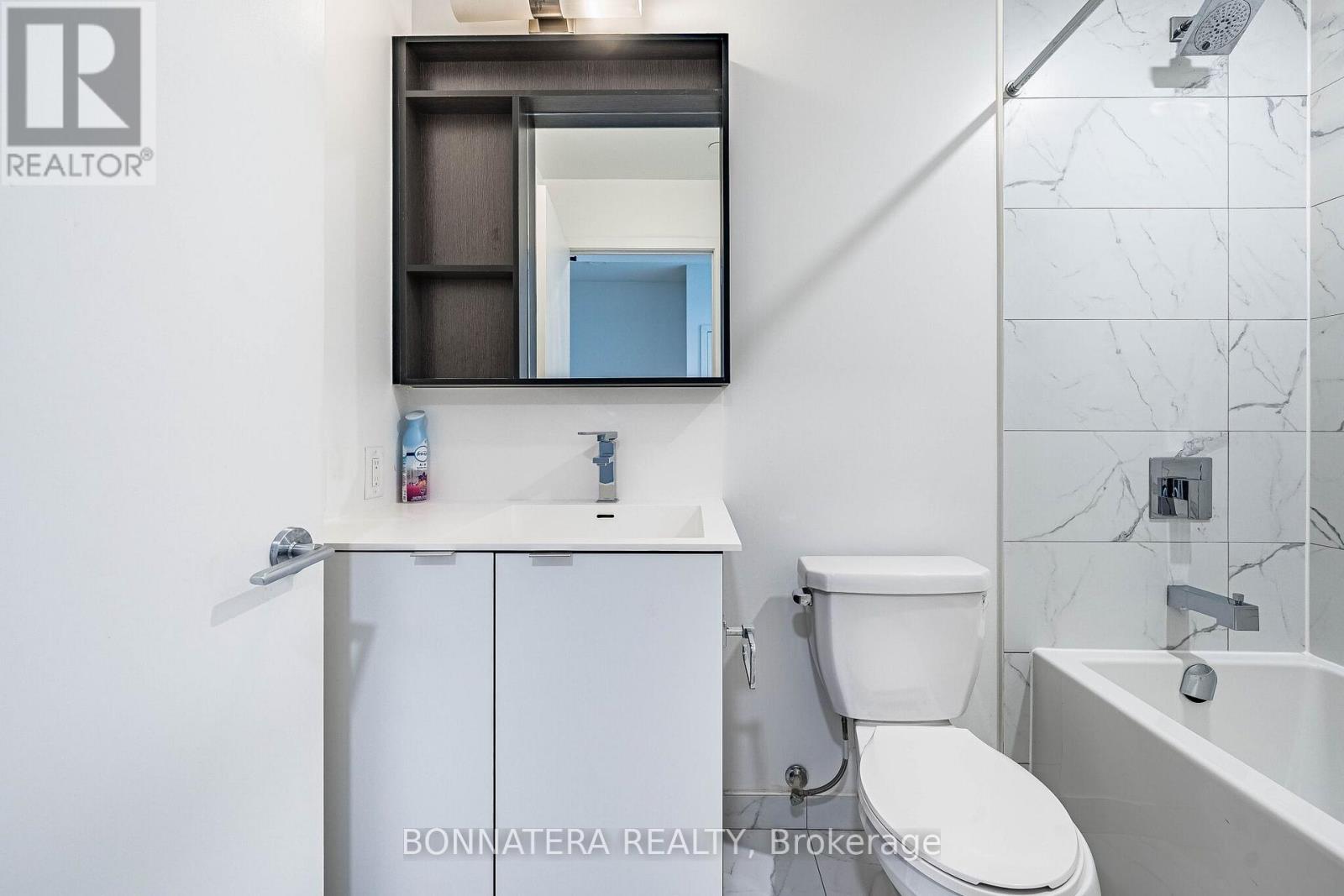 2003 - 4065 Confederation Parkway, Mississauga, Ontario  L5B 0L4 - Photo 27 - W12981602