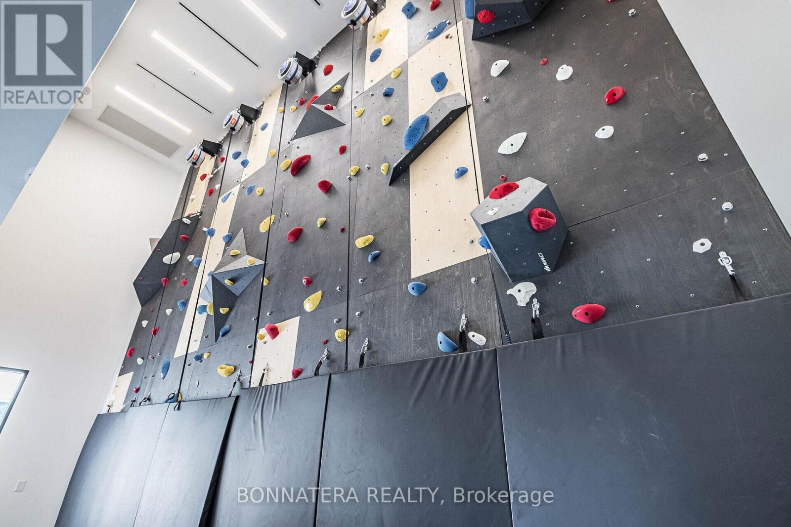 2003 - 4065 Confederation Parkway, Mississauga, Ontario  L5B 0L4 - Photo 39 - W12981602