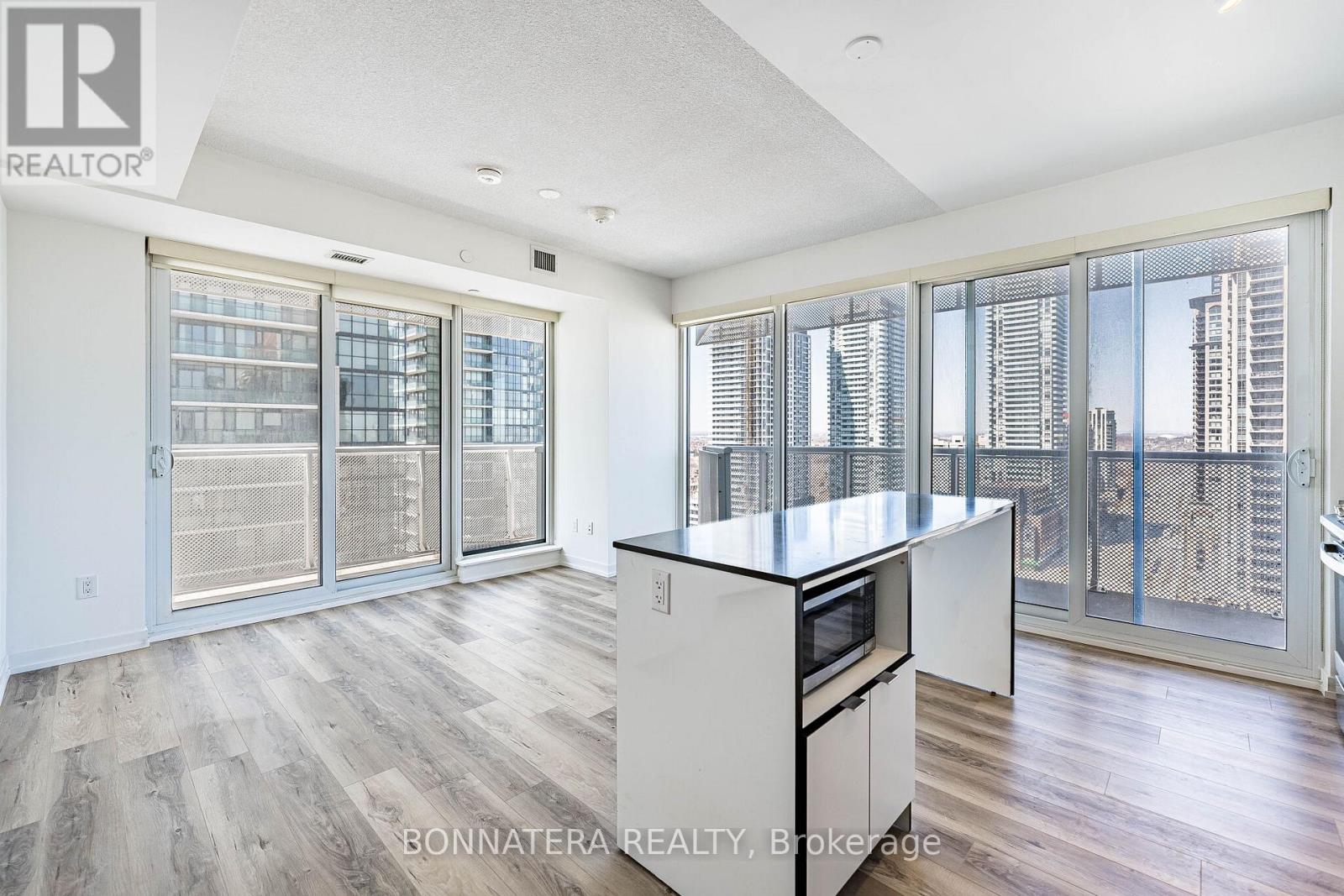 2003 - 4065 Confederation Parkway, Mississauga, Ontario  L5B 0L4 - Photo 9 - W12981602