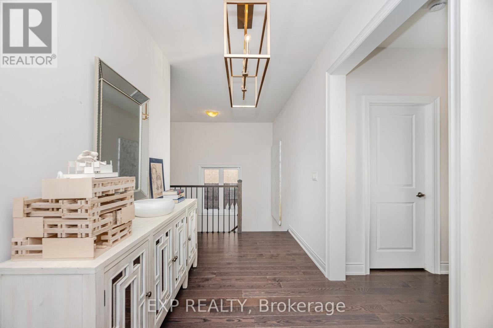 3102 Millicent Avenue, Oakville, Ontario  L6H 0V2 - Photo 10 - W12981604