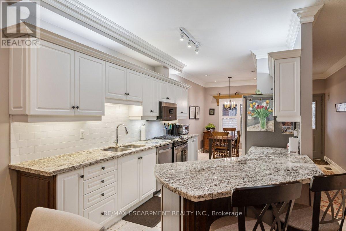 3 - 1019 North Shore Boulevard E, Burlington, Ontario  L7T 1X8 - Photo 13 - W12981628