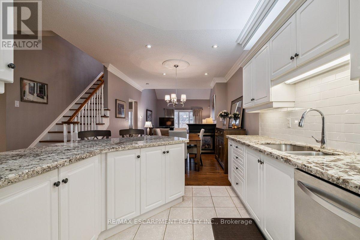 3 - 1019 North Shore Boulevard E, Burlington, Ontario  L7T 1X8 - Photo 16 - W12981628