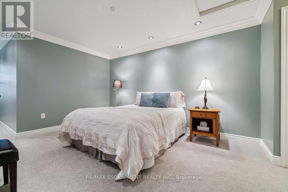 3 - 1019 North Shore Boulevard E, Burlington, Ontario  L7T 1X8 - Photo 29 - W12981628