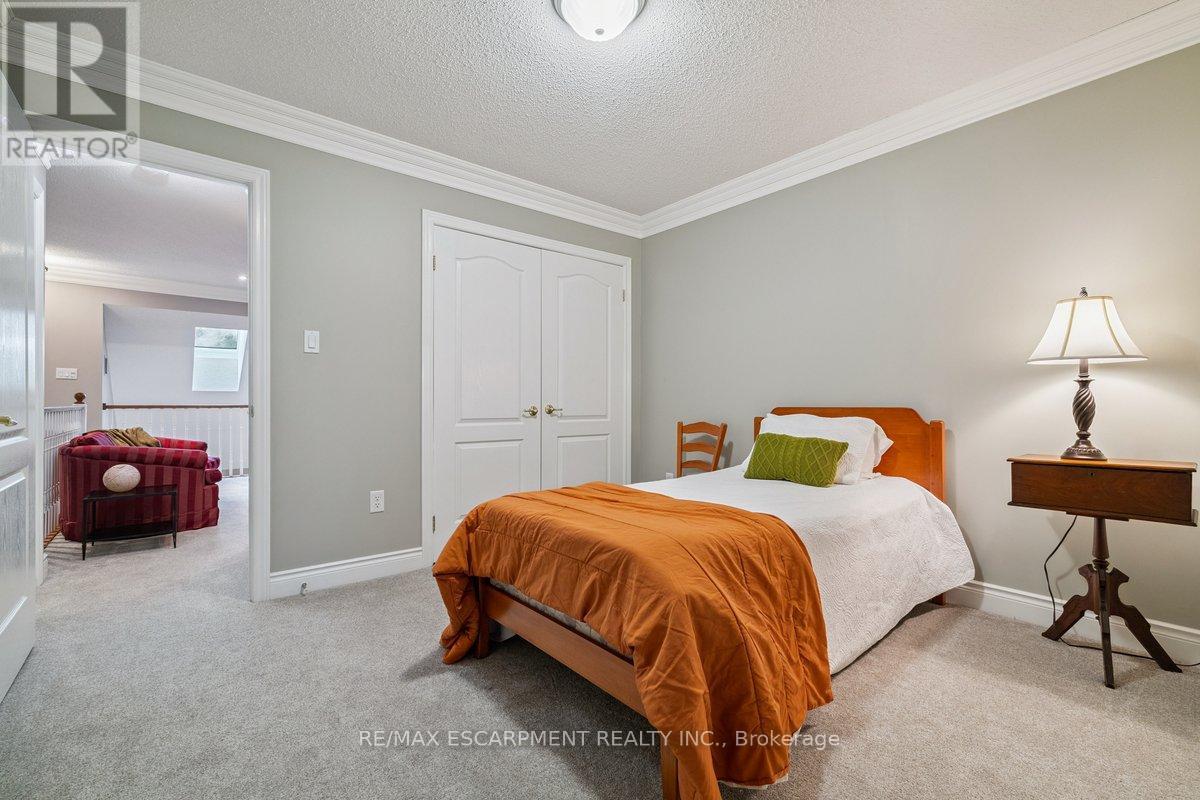 3 - 1019 North Shore Boulevard E, Burlington, Ontario  L7T 1X8 - Photo 34 - W12981628