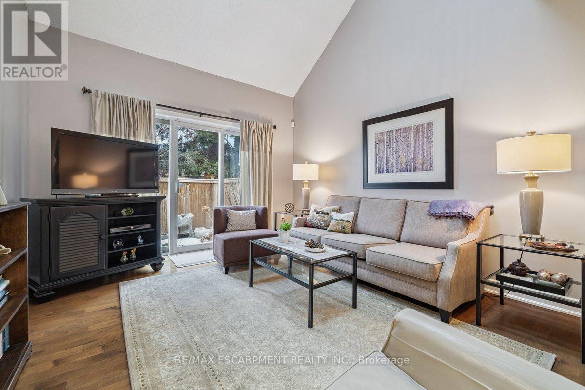 3 - 1019 North Shore Boulevard E, Burlington, Ontario  L7T 1X8 - Photo 7 - W12981628