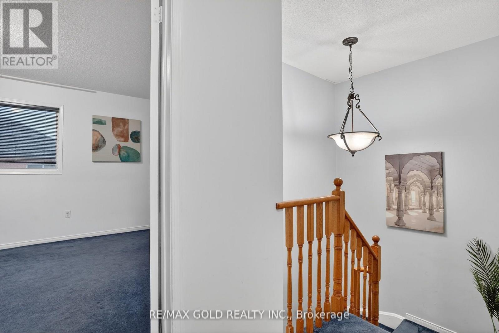 25 Spencer Drive, Brampton (Fletcher's Meadow), Ontario  L7A 2A2 - Photo 15 - W12981636