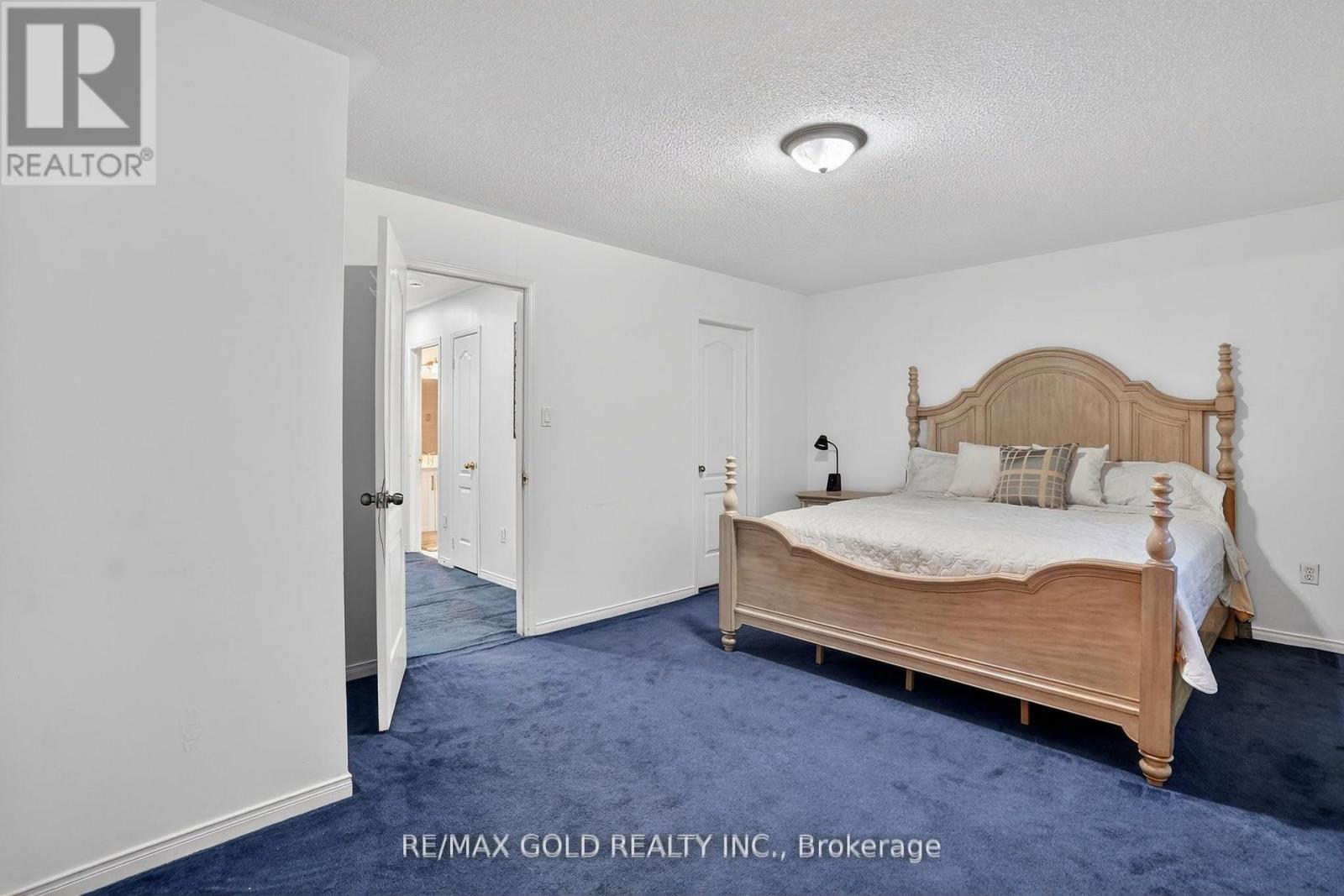 25 Spencer Drive, Brampton (Fletcher's Meadow), Ontario  L7A 2A2 - Photo 17 - W12981636