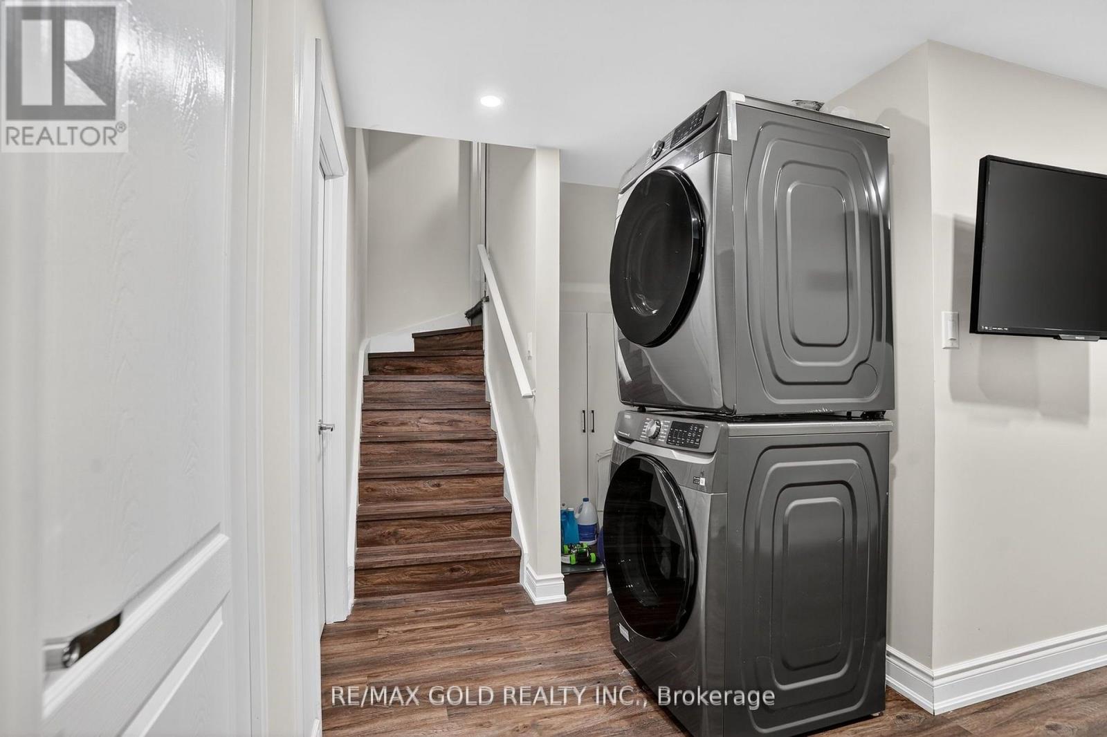 25 Spencer Drive, Brampton (Fletcher's Meadow), Ontario  L7A 2A2 - Photo 28 - W12981636