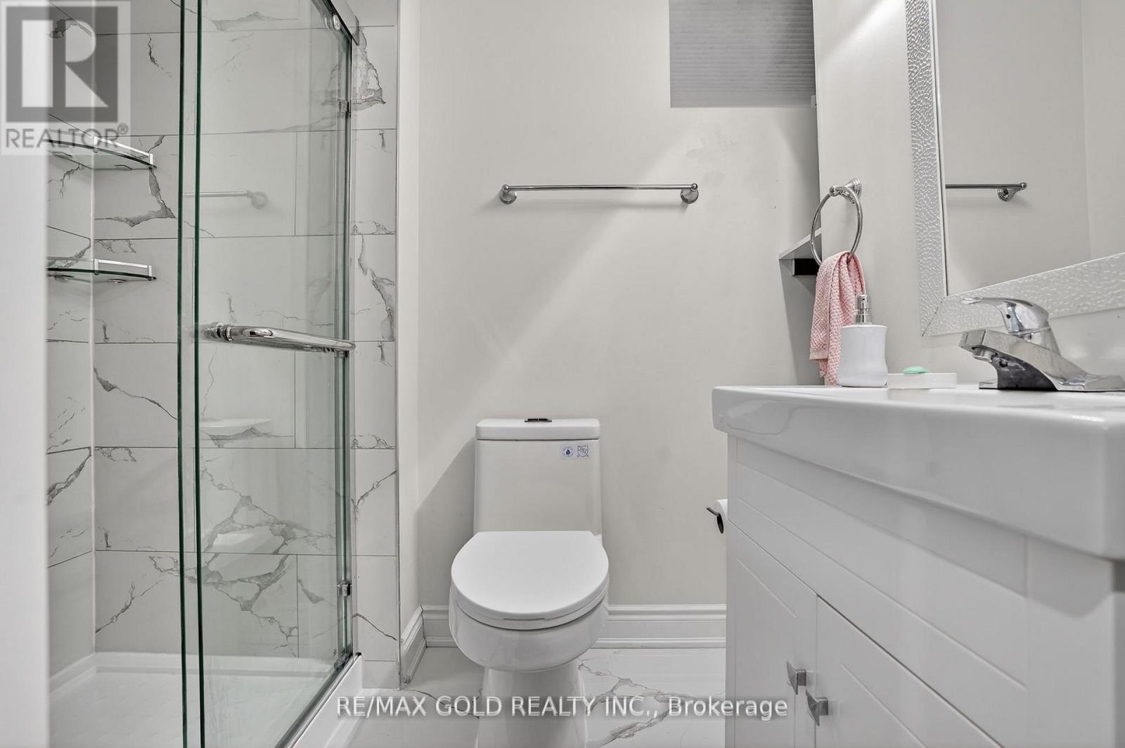 25 Spencer Drive, Brampton (Fletcher's Meadow), Ontario  L7A 2A2 - Photo 33 - W12981636