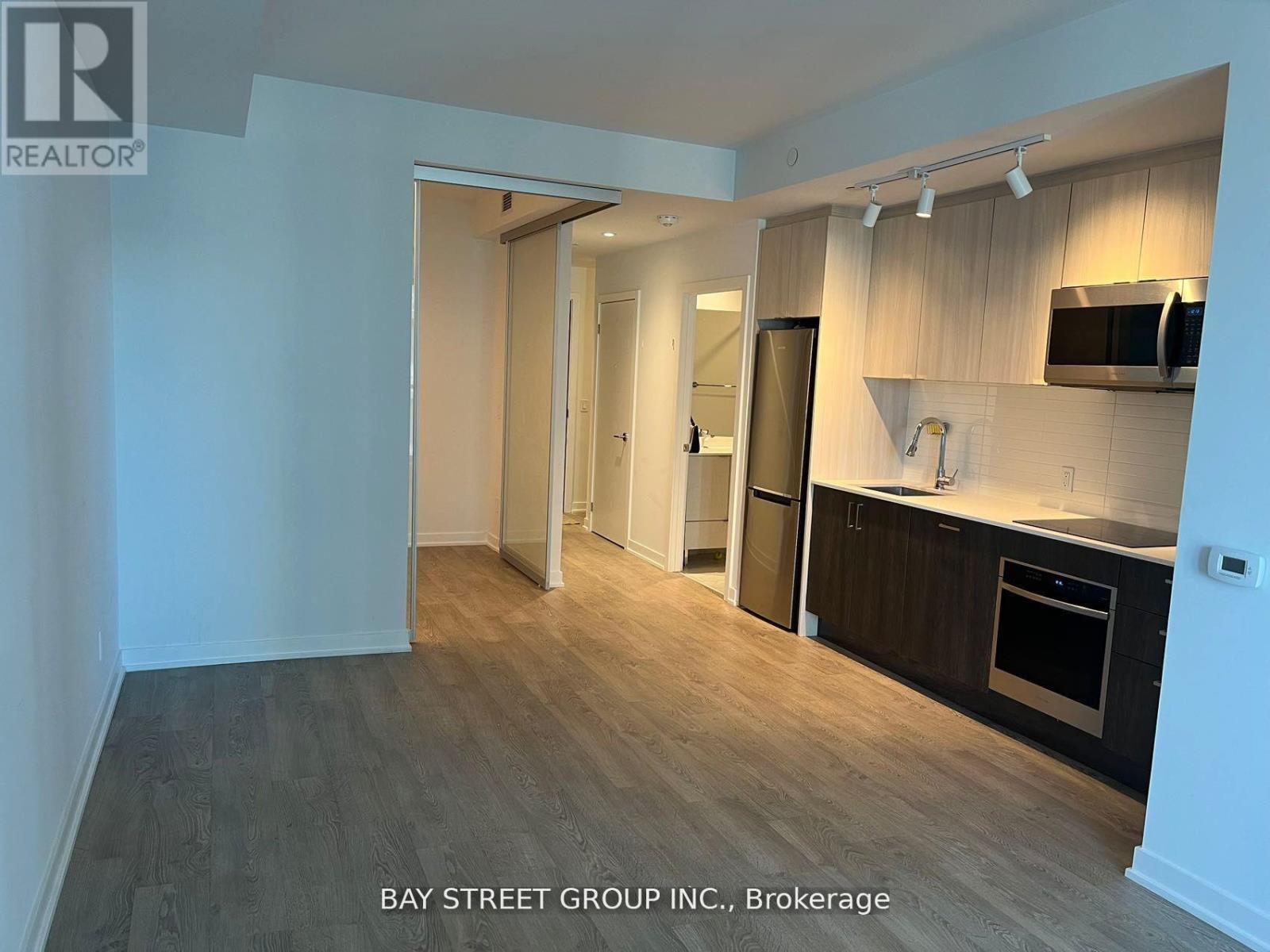 1706 - 1928 Lake Shore Boulevard W, Toronto, Ontario  M6S 0B1 - Photo 10 - W12981640