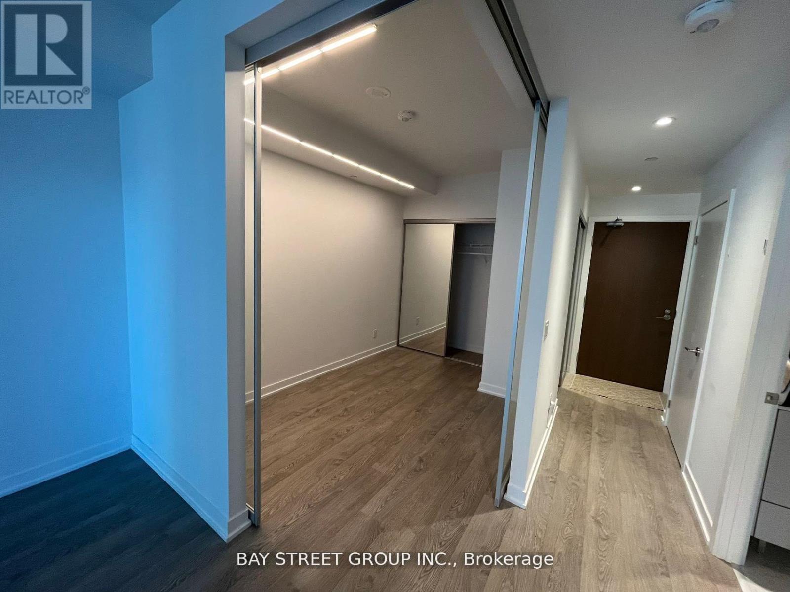 1706 - 1928 Lake Shore Boulevard W, Toronto, Ontario  M6S 0B1 - Photo 12 - W12981640