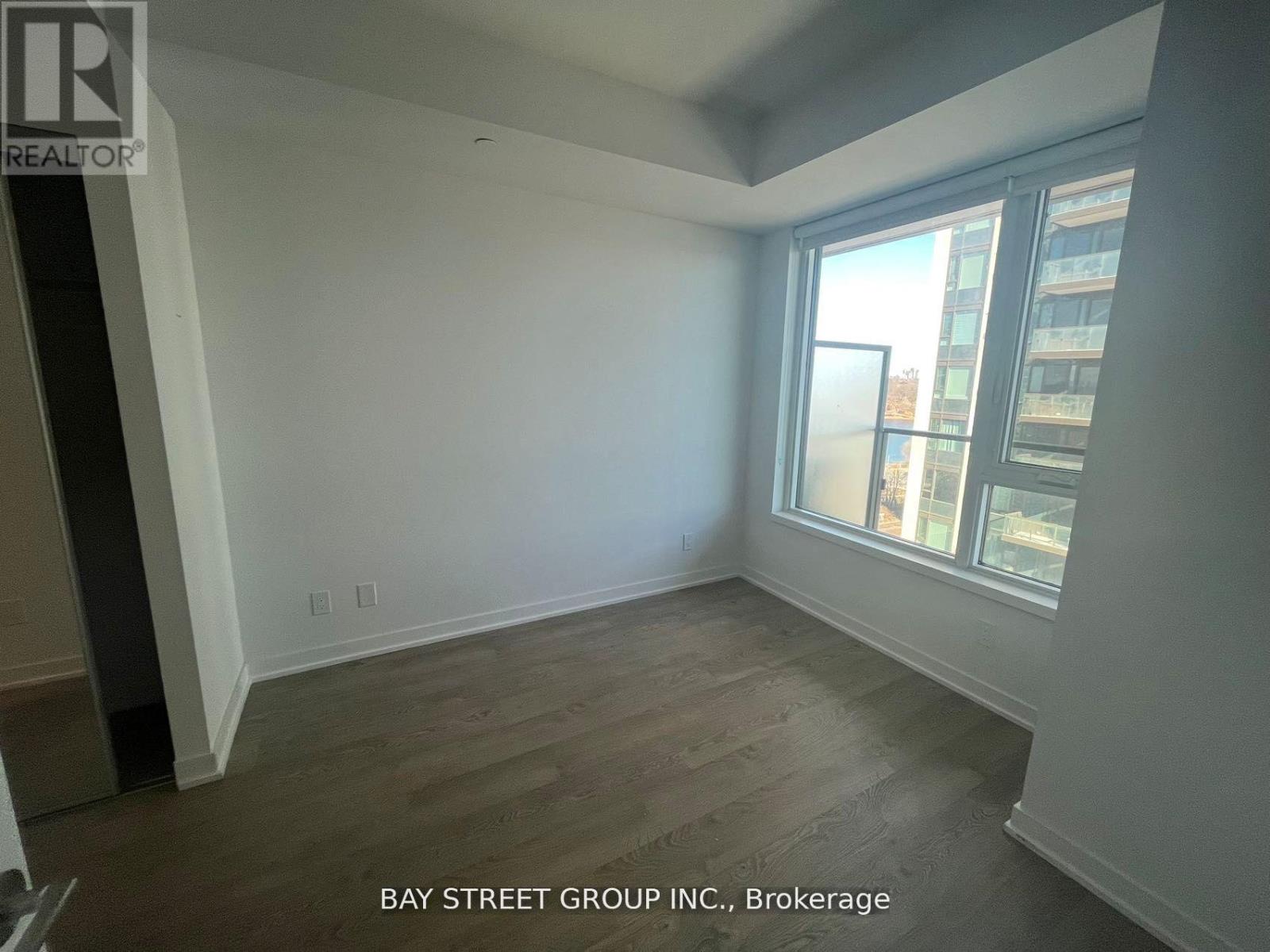 1706 - 1928 Lake Shore Boulevard W, Toronto, Ontario  M6S 0B1 - Photo 7 - W12981640