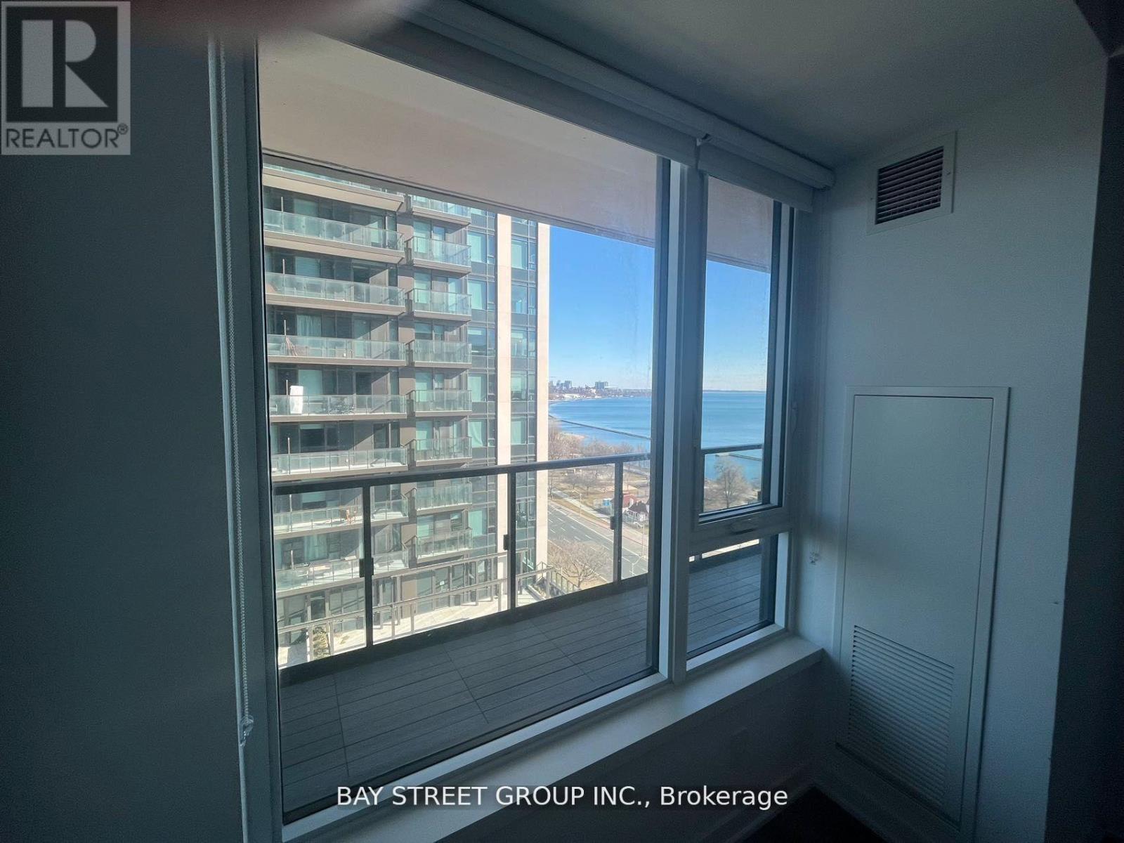 1706 - 1928 Lake Shore Boulevard W, Toronto, Ontario  M6S 0B1 - Photo 8 - W12981640