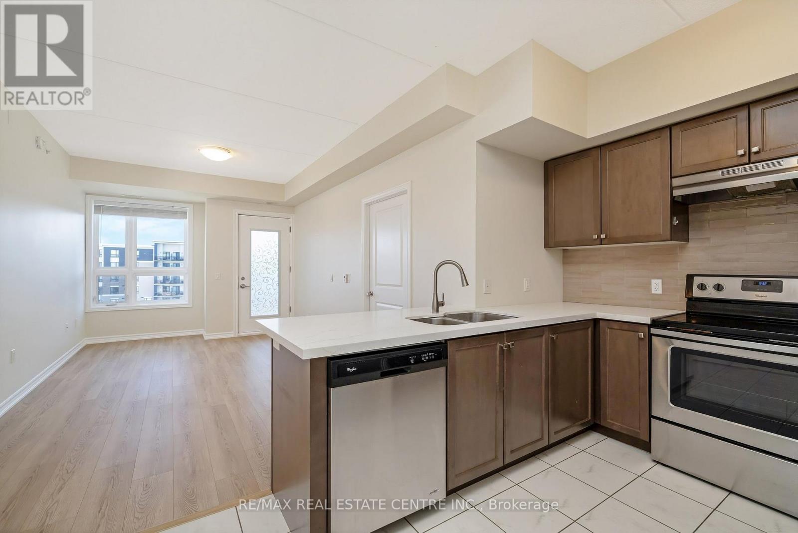 408 - 650 Sauve Street, Milton, Ontario  L9T 9A8 - Photo 11 - W12981684