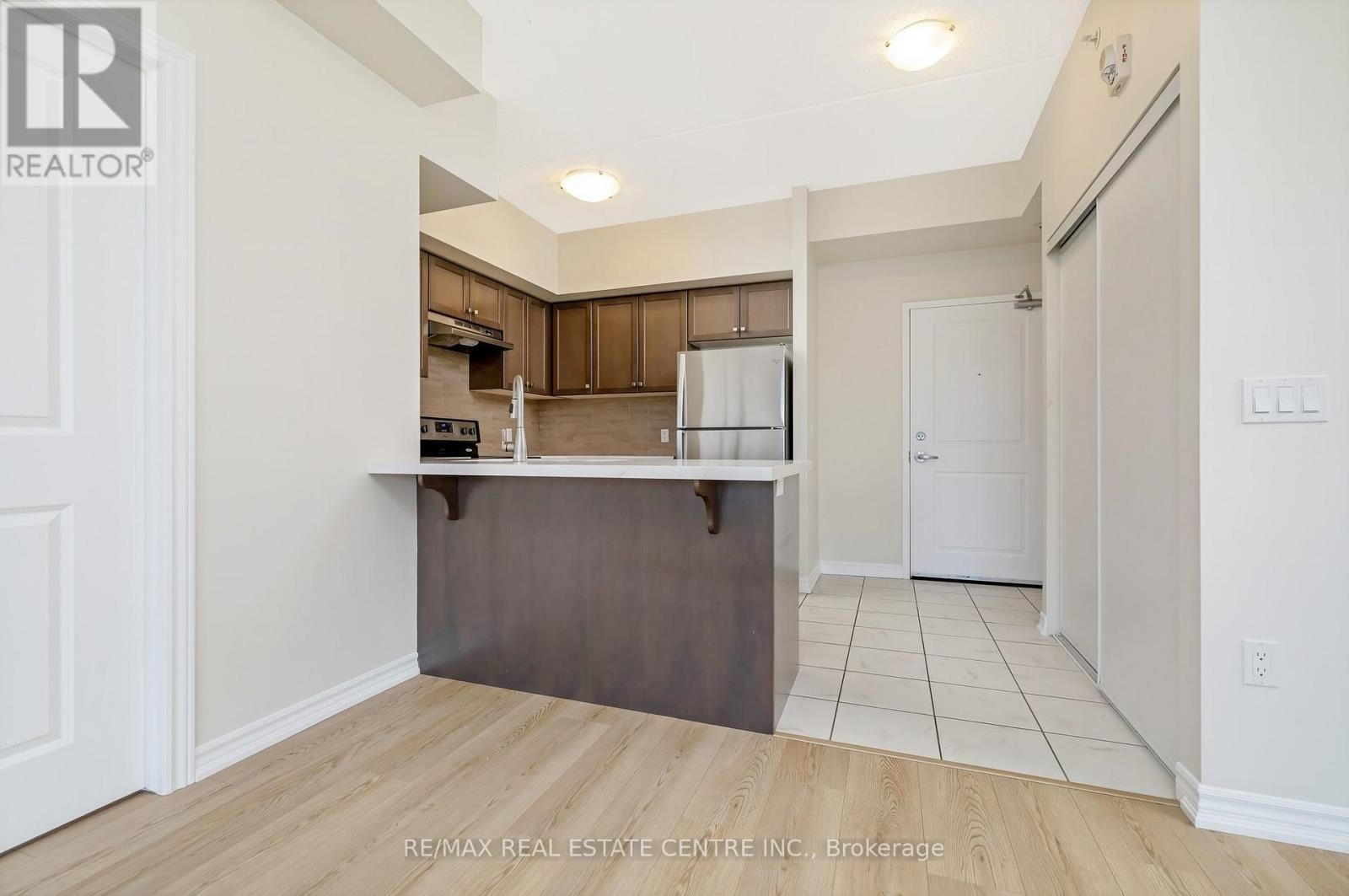 408 - 650 Sauve Street, Milton, Ontario  L9T 9A8 - Photo 9 - W12981684