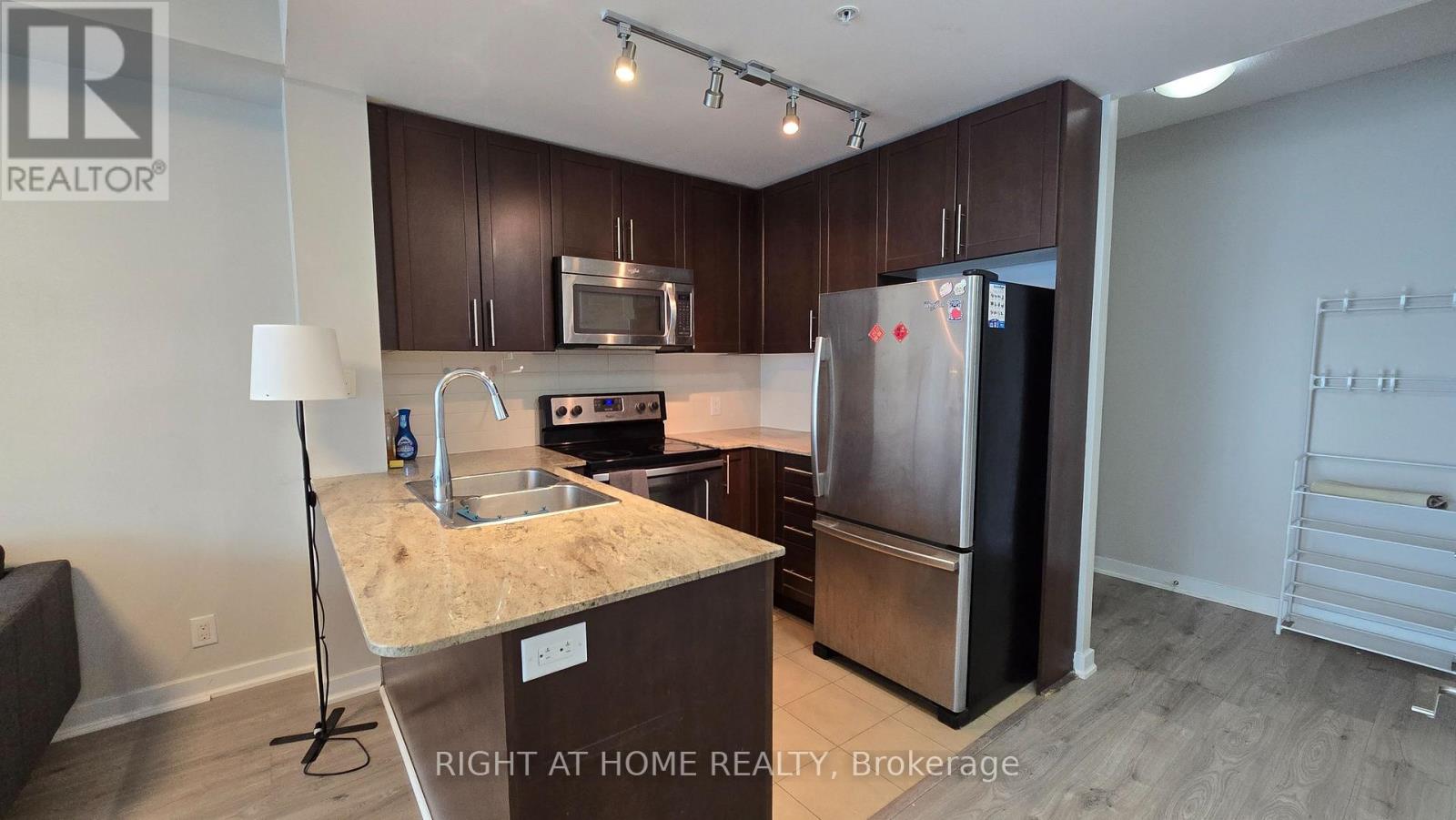2101 - 3985 Grand Park Drive, Mississauga, Ontario  L5B 0H8 - Photo 6 - W12981692