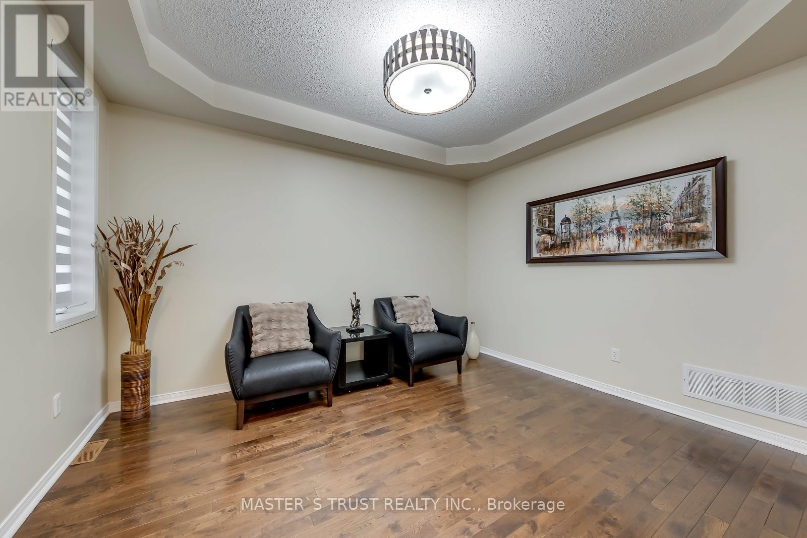 3472 Jorie Crescent, Mississauga, Ontario  L5M 7G6 - Photo 6 - W12981702