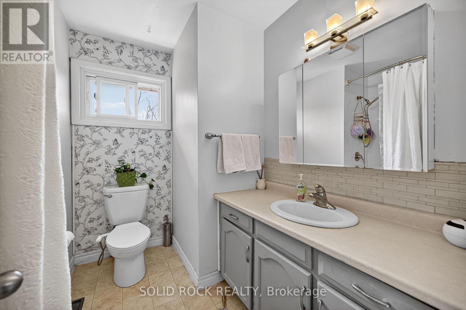 209 Reynolds Drive E, Brockville, Ontario  K6V 1X8 - Photo 30 - X12980814