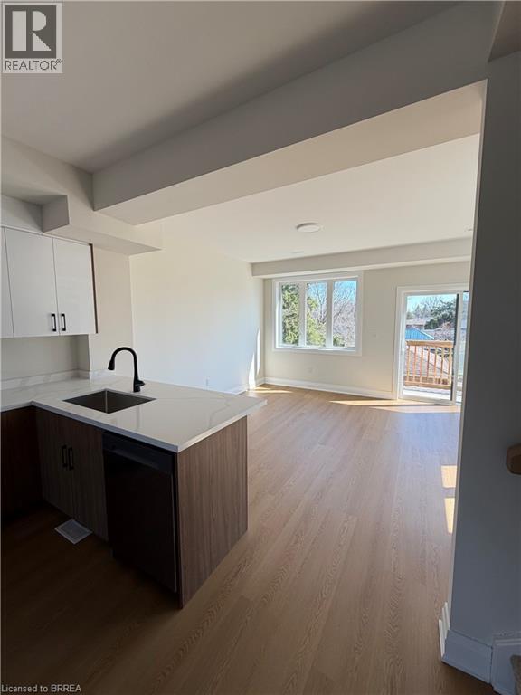 167 Fifth Avenue, Brantford, Ontario  N3S 1A3 - Photo 2 - 40819368