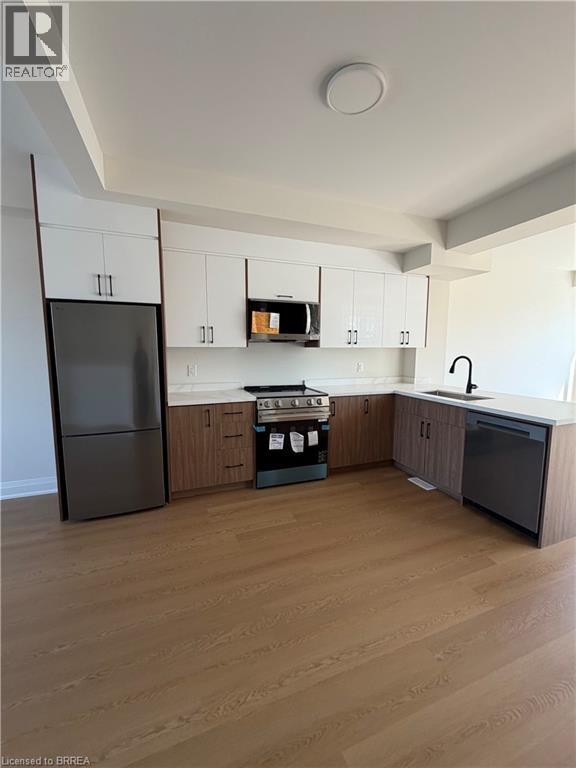 167 Fifth Avenue, Brantford, Ontario  N3S 1A3 - Photo 3 - 40819368