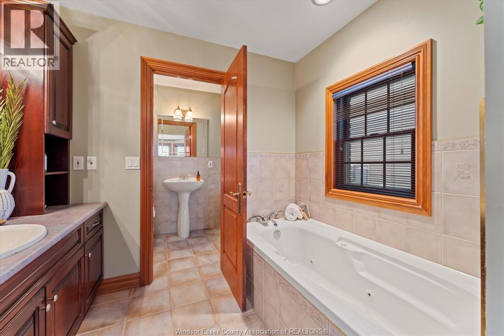 12127 Emma Maria, Tecumseh, Ontario  N8N 0G4 - Photo 28 - 26007743