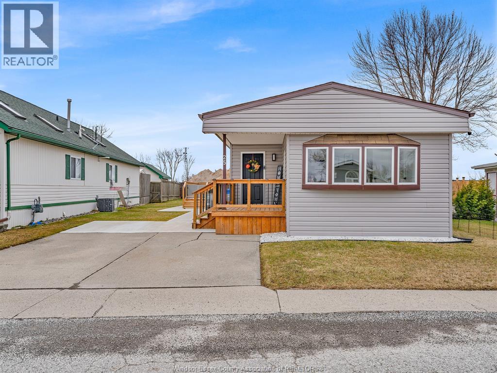 25 Parkside, Mcgregor, Ontario  N0R 1J0 - Photo 33 - 26007732