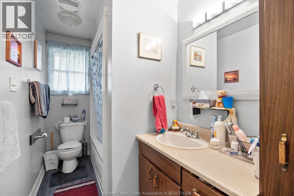 2979 Orion, Windsor, Ontario  N9E 2Z3 - Photo 17 - 26007320
