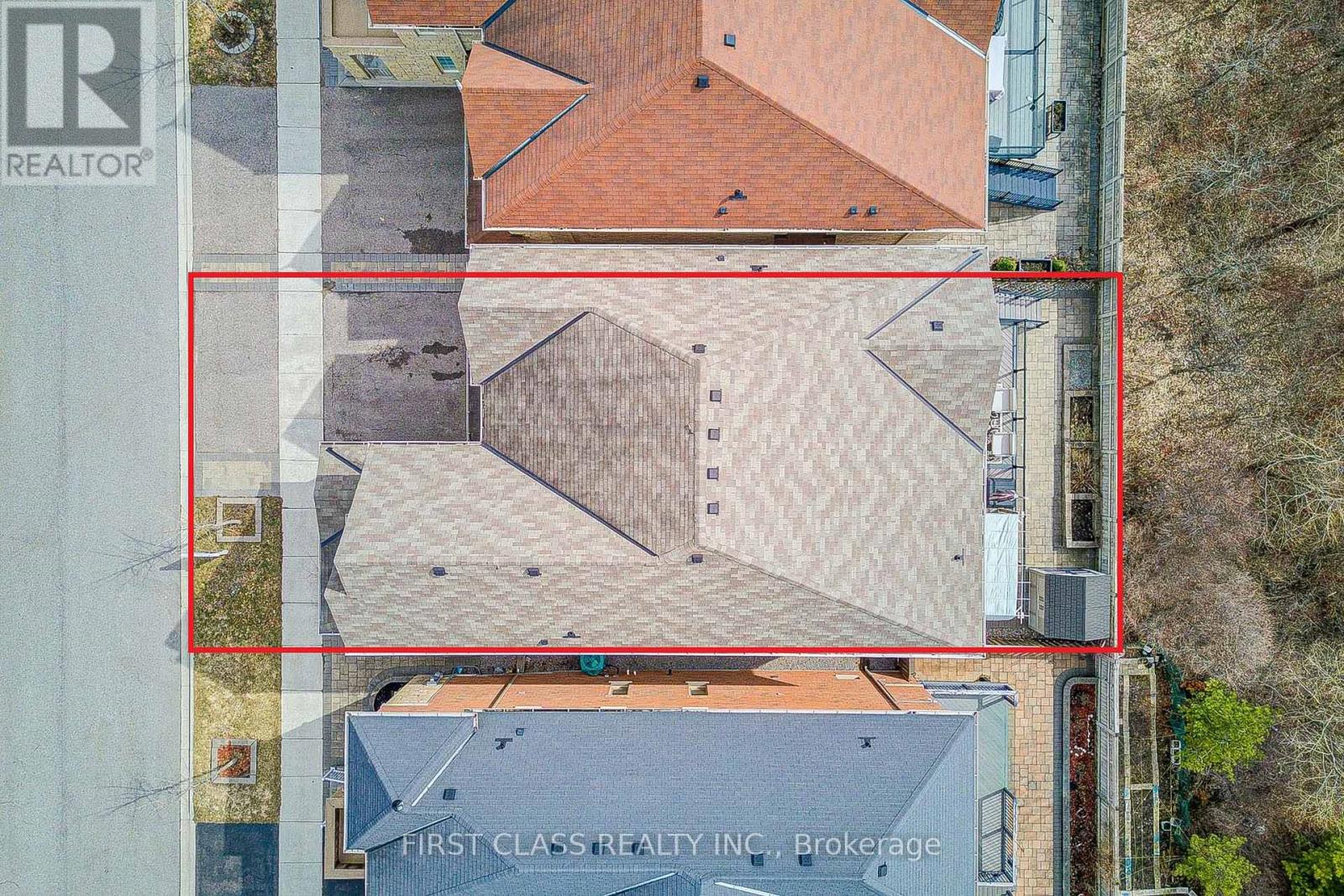 41 William Bartlett Drive, Markham, Ontario  L6C 0P6 - Photo 2 - N12971548