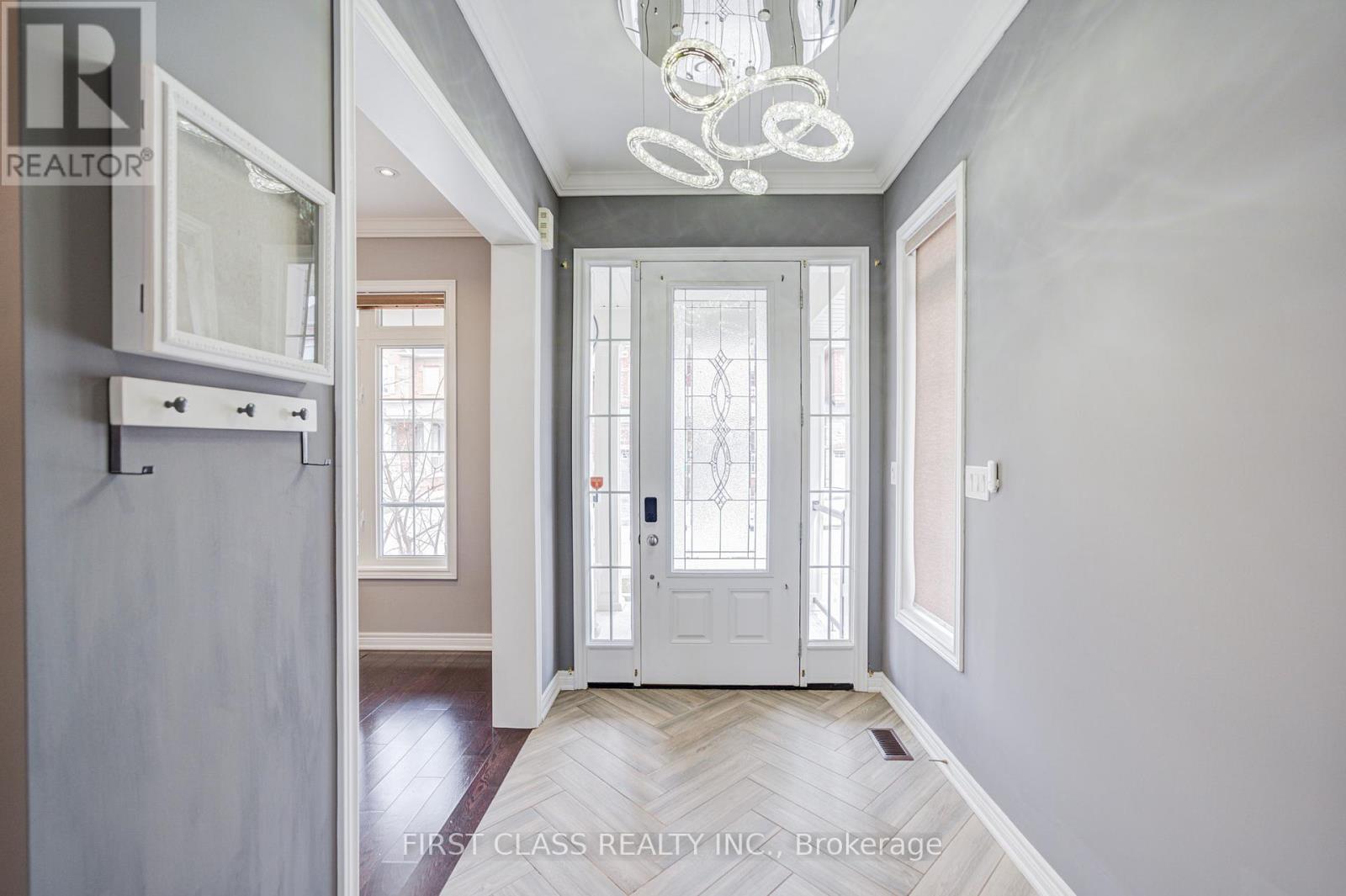 41 William Bartlett Drive, Markham, Ontario  L6C 0P6 - Photo 5 - N12971548