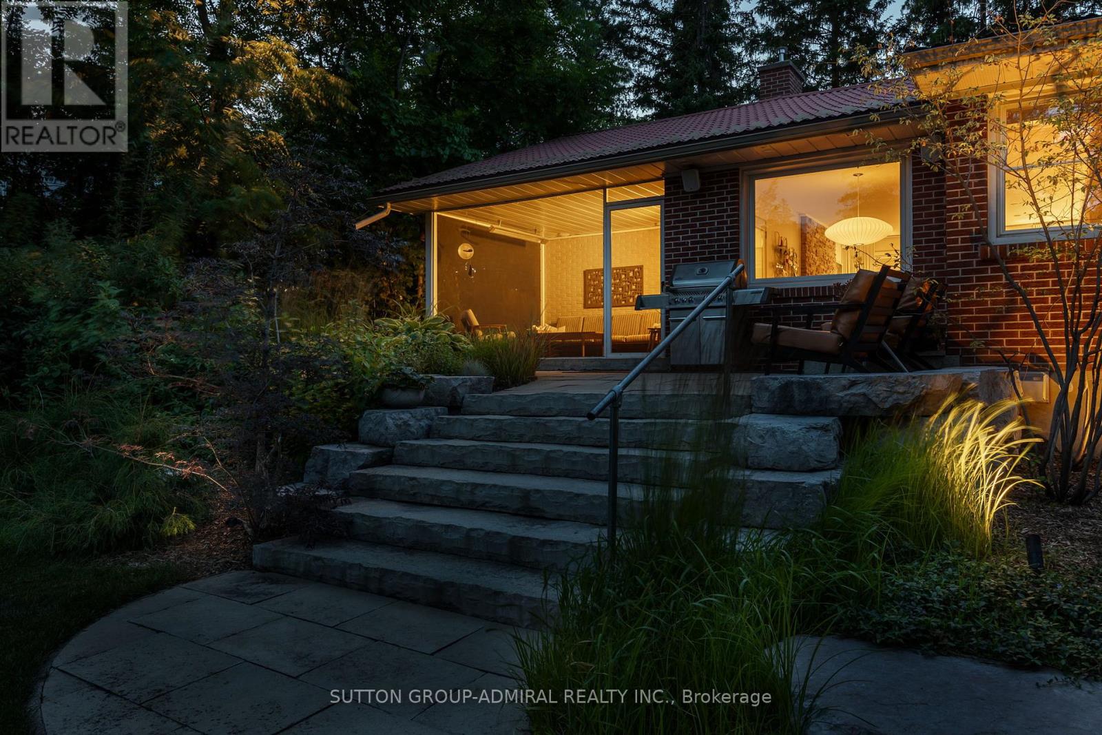 238 Mill Street, Richmond Hill, Ontario  L4C 4B3 - Photo 48 - N12974818