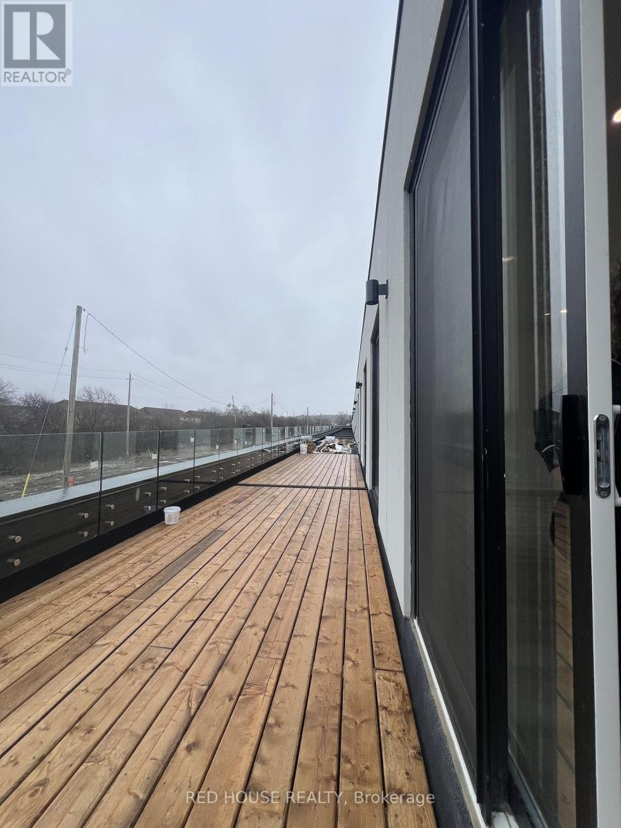 138 Everett Common, St. Catharines, Ontario  L2P 0G8 - Photo 11 - X12979862