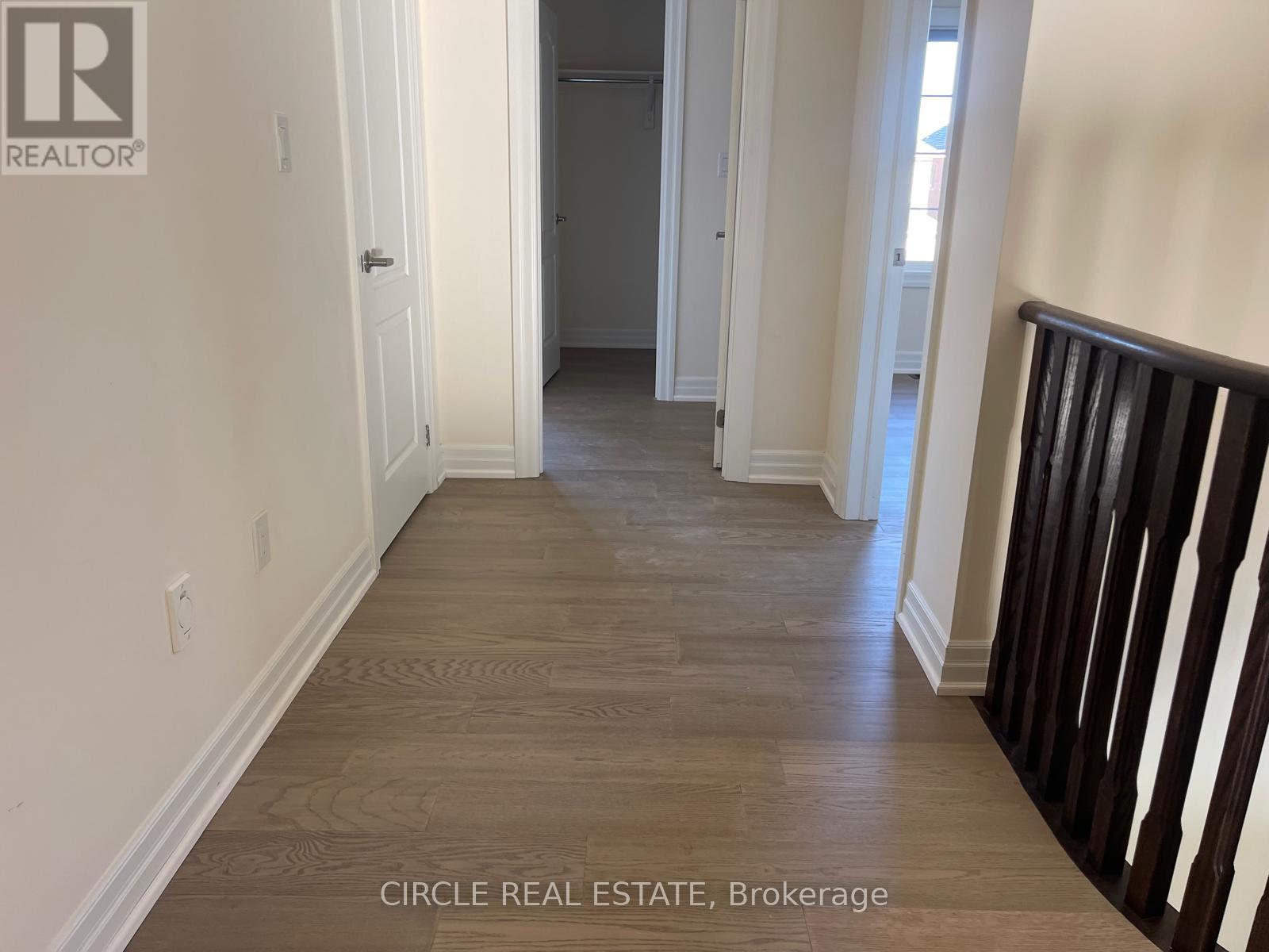 Upper Level - 213 Danny Wheeler Boulevard, Georgina, Ontario  L4P 0J8 - Photo 28 - N12977968