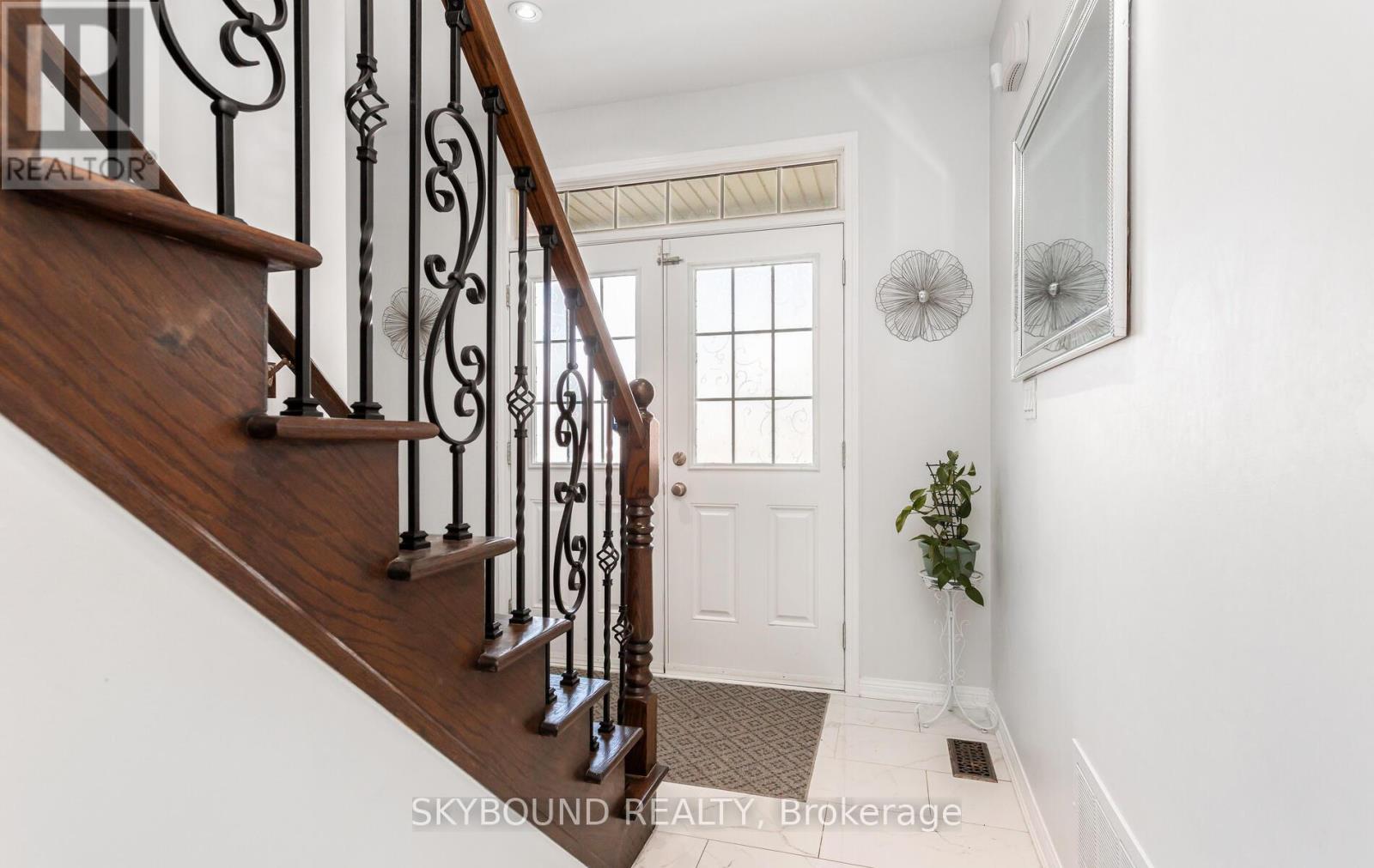 308 Mcdougall Cross, Milton, Ontario  L9T 0N6 - Photo 35 - W12980834