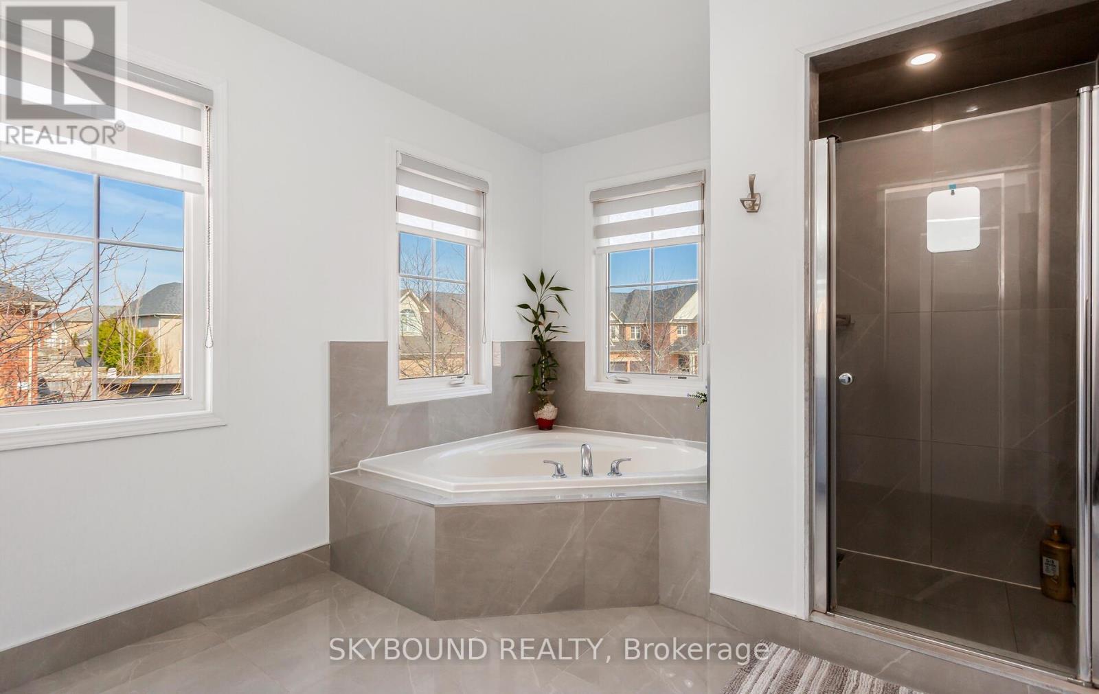 308 Mcdougall Cross, Milton, Ontario  L9T 0N6 - Photo 28 - W12980834