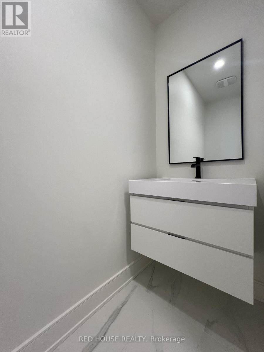 138 Everett Common, St. Catharines, Ontario  L2P 0G8 - Photo 13 - X12979862