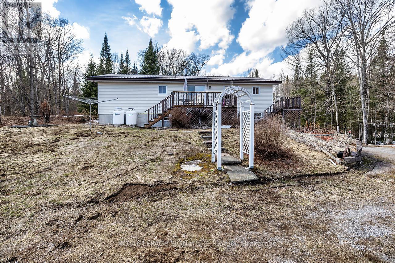 1928 Irondale Road, Highlands East, Ontario  K0M 1X0 - Photo 38 - X12981306