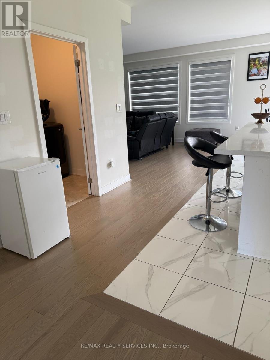 225 Flavelle Way, Peterborough, Ontario  K9K 0J1 - Photo 16 - X12981308