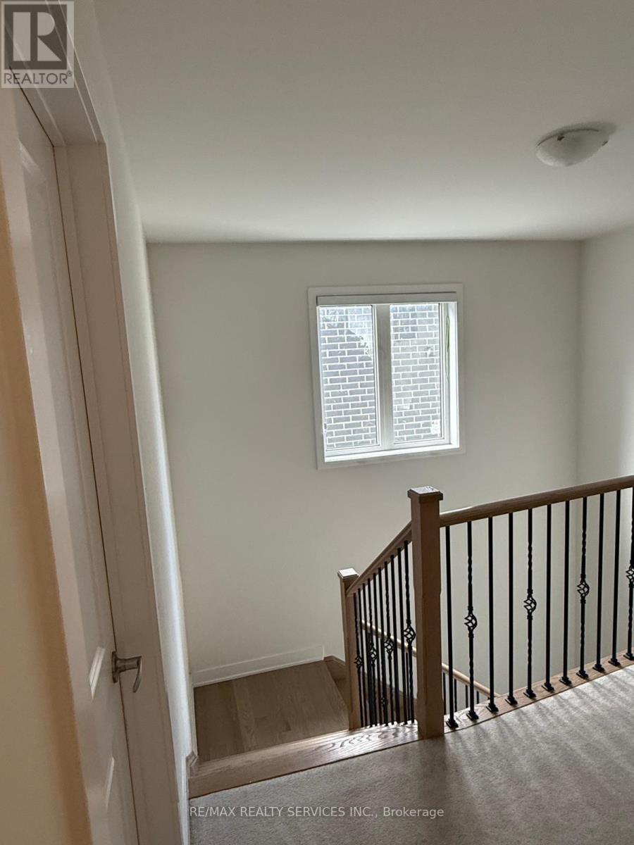 225 Flavelle Way, Peterborough, Ontario  K9K 0J1 - Photo 5 - X12981308