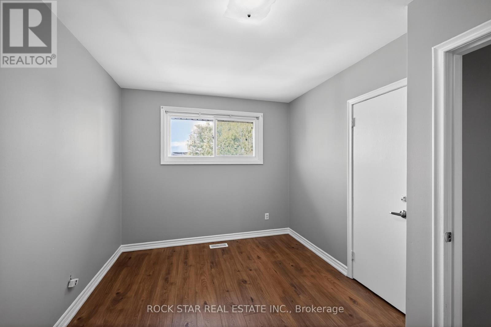 76 Terrace Drive, Hamilton, Ontario  L9A 2Y6 - Photo 19 - X12981376