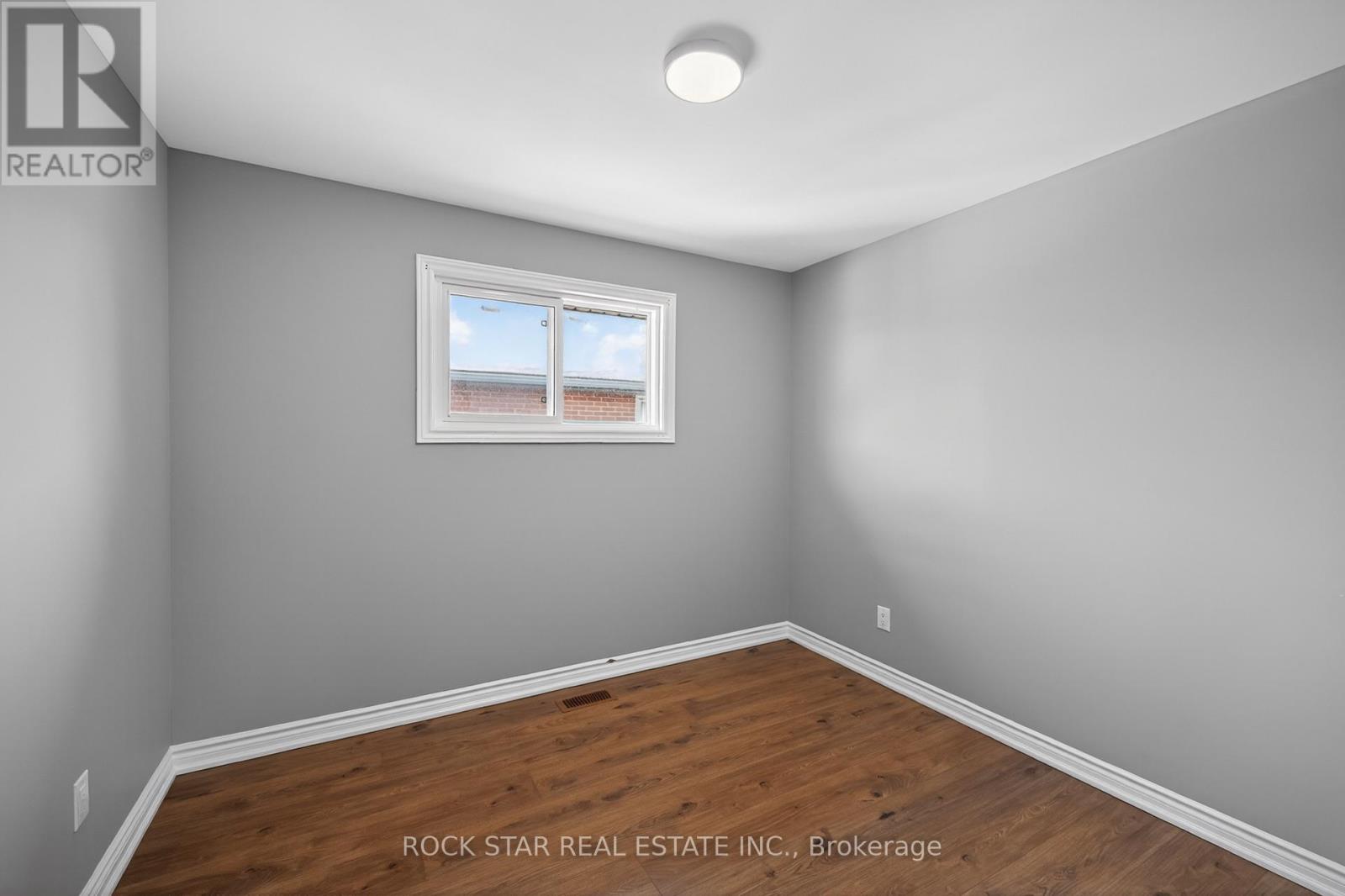 76 Terrace Drive, Hamilton, Ontario  L9A 2Y6 - Photo 22 - X12981376