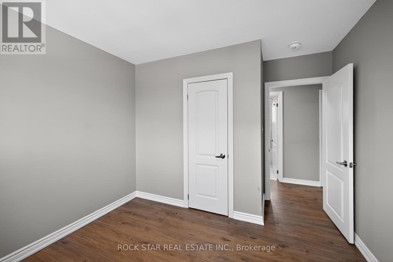 76 Terrace Drive, Hamilton, Ontario  L9A 2Y6 - Photo 23 - X12981376