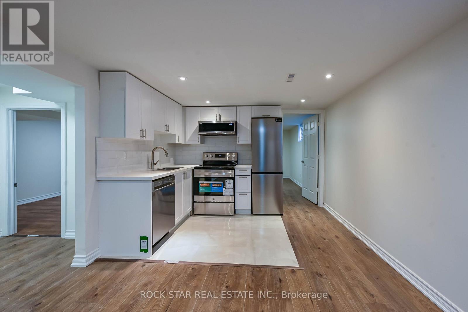 76 Terrace Drive, Hamilton, Ontario  L9A 2Y6 - Photo 26 - X12981376